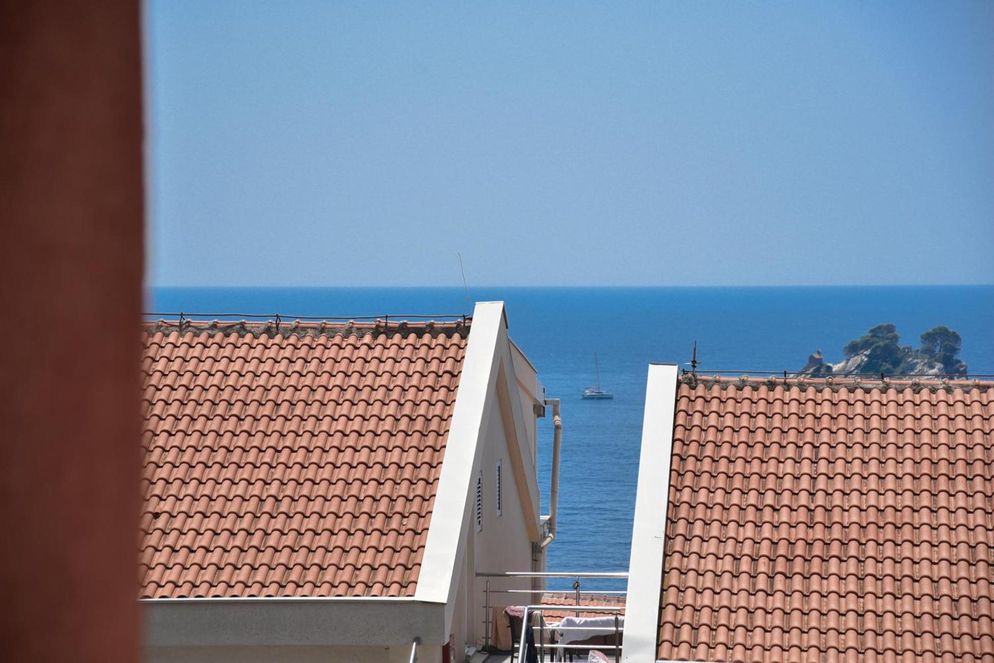 Vila Apartments Lidija Petrovac na moru Exterior foto